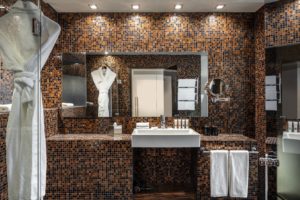 Swissotel Advantage Bathroom
