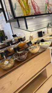 Al Bandar Rontana Creek Dubai Frühstück