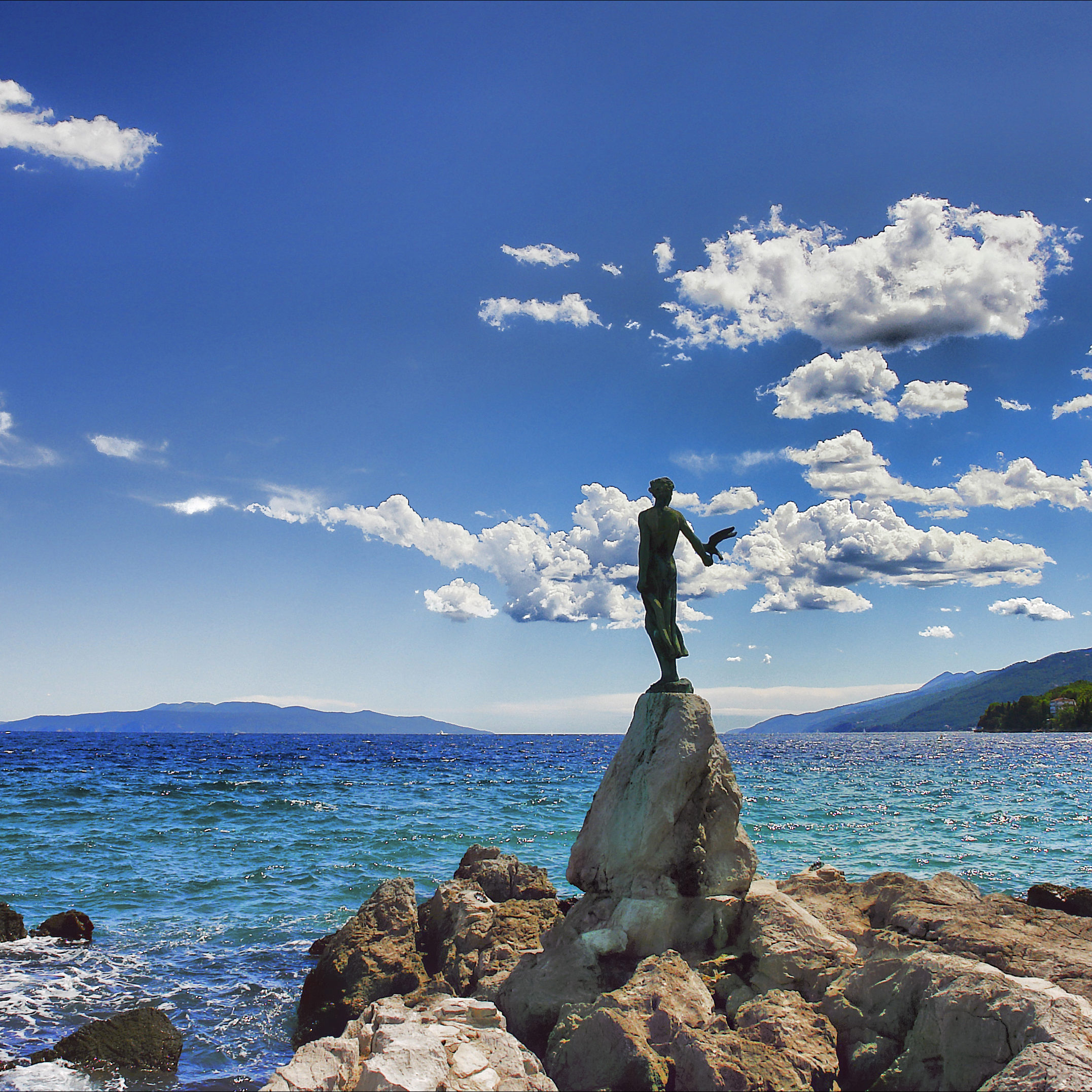 Opatija Statue