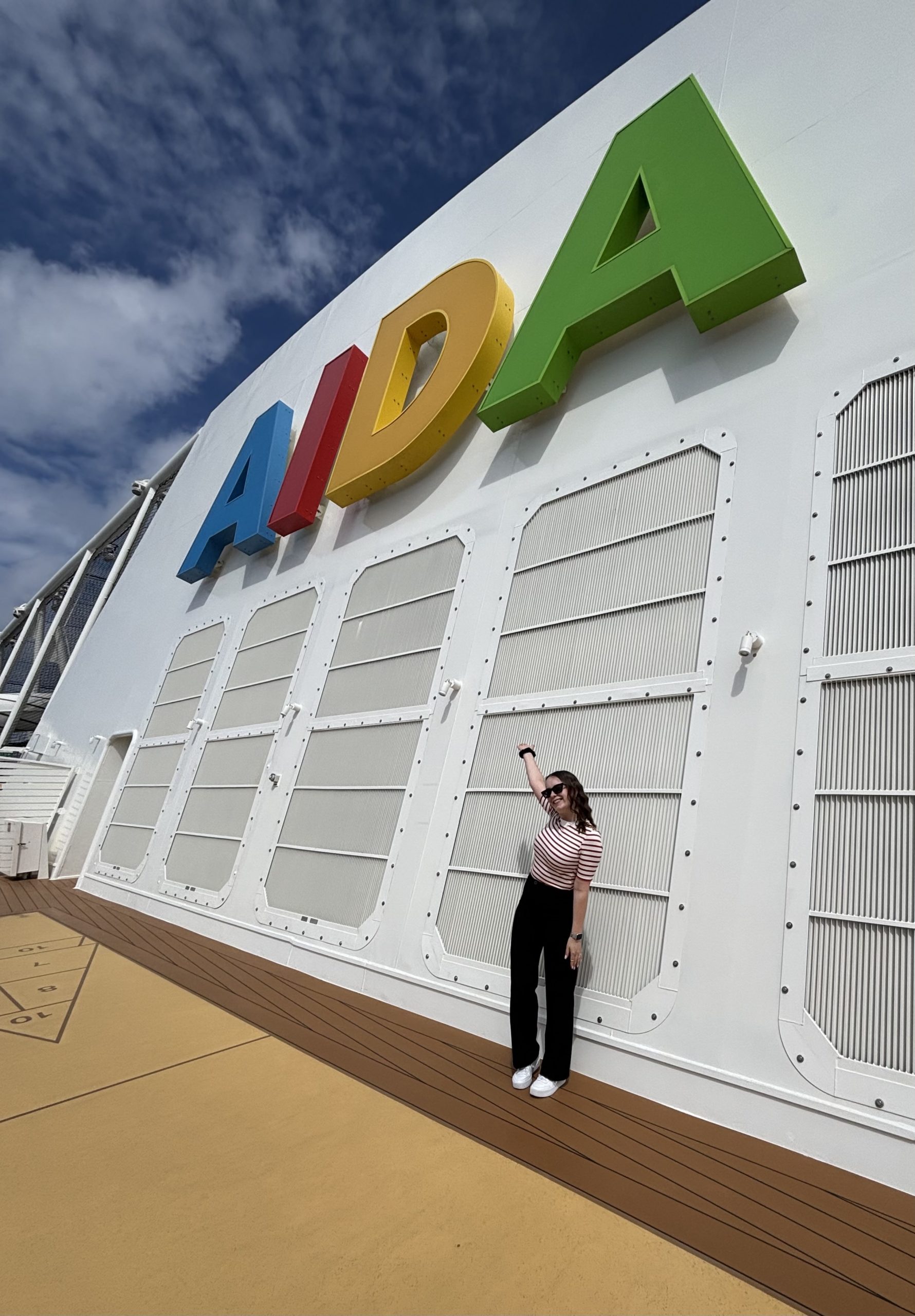 AIDA Laura