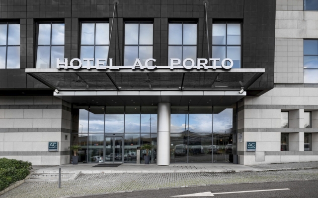 AC Hotel by Mariott Porto - Außenansicht